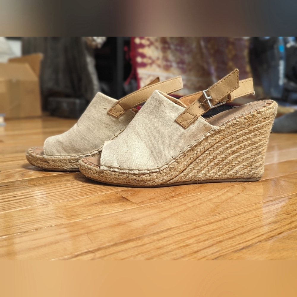 Toms Wedges